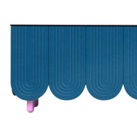 Enfilade avec portes en bleu et pieds en rose