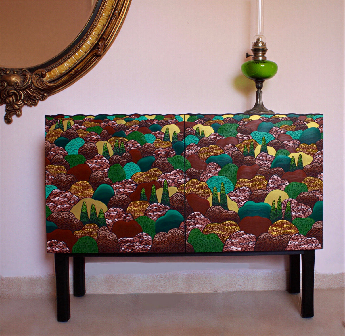 Wonderland Cabinet VI